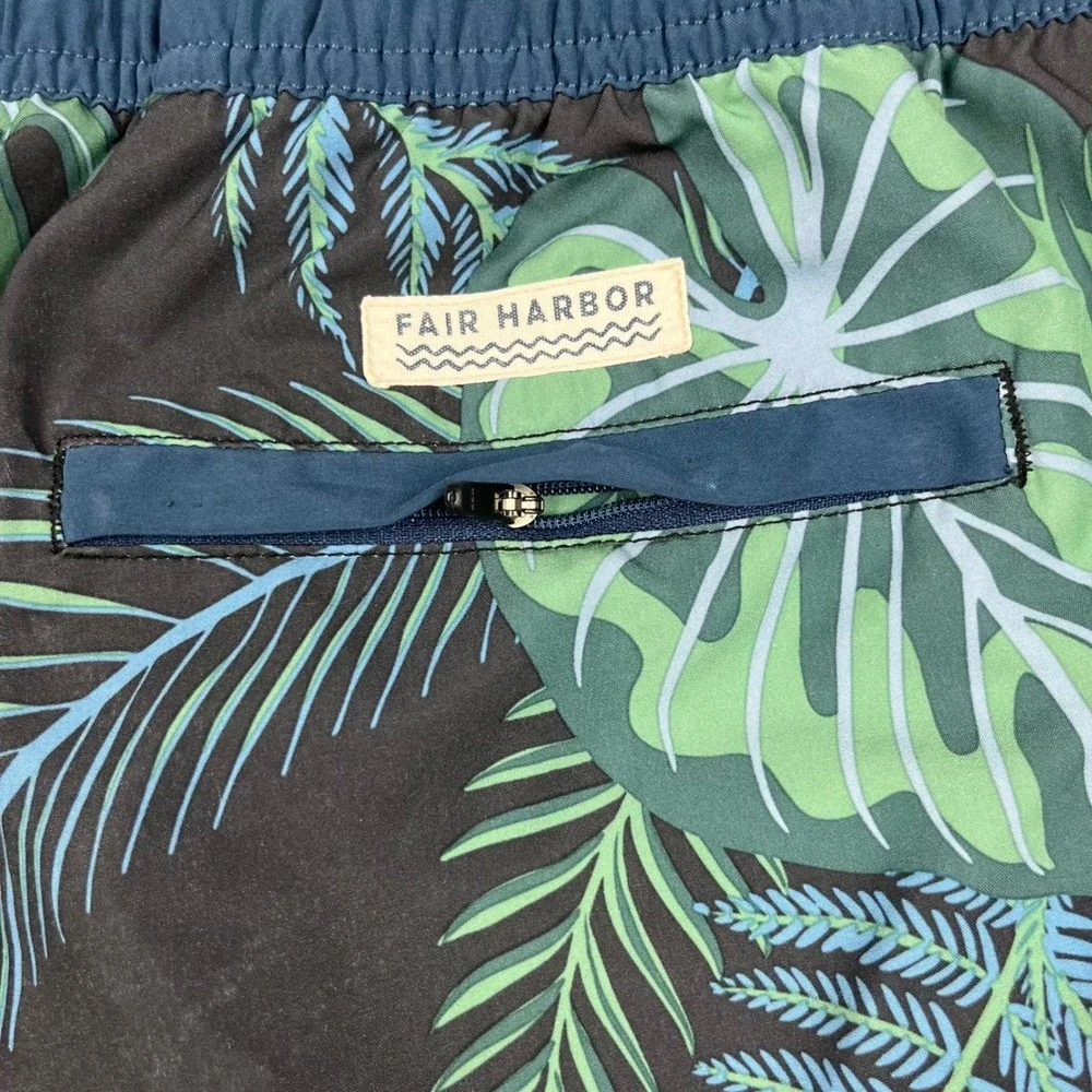 Fair Harbor Excellent Pre-Owned Swim Trunks Men's XL Navy Green Tropical Print